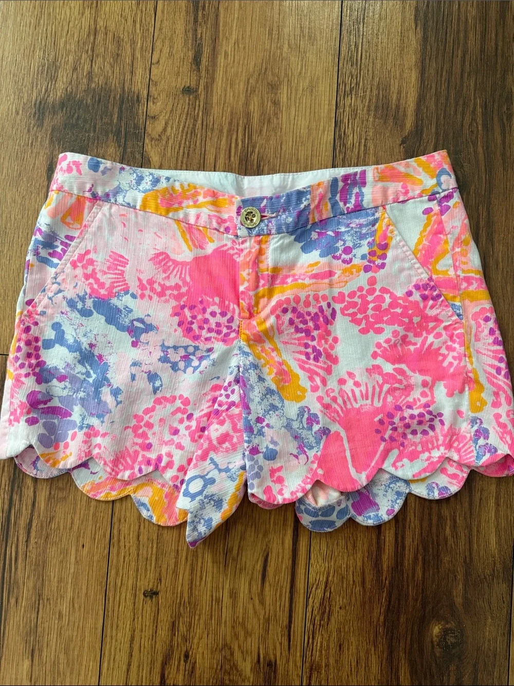 Lilly Pulitzer Scallop Hem Floral Print Shorts - Pink, Yellow, Purple